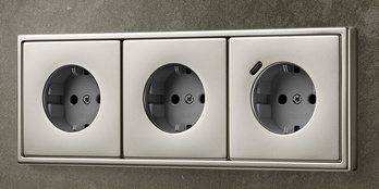 SCHUKO® Steckdosen mit USB bei Elektro Schönefeld GmbH in Ilmenau OT Unterpörlitz