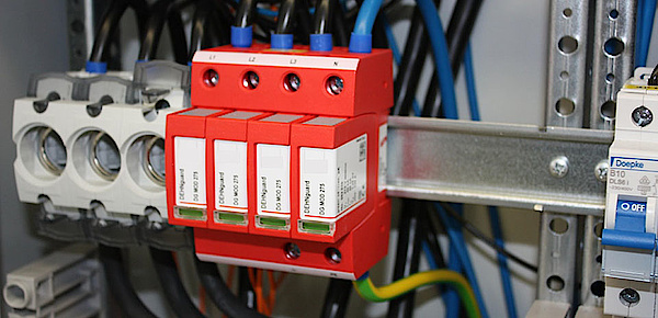 Über­spannungs­schutz bei Elektro Schönefeld GmbH in Ilmenau OT Unterpörlitz